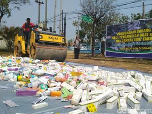 Obat Ilegal dan Kedaluwarsa Senilai Rp 3 M Dimusnahkan di Semarang Obat Ilegal dan Kedaluwarsa Senilai Rp 3 M Dimusnahkan di Semarang