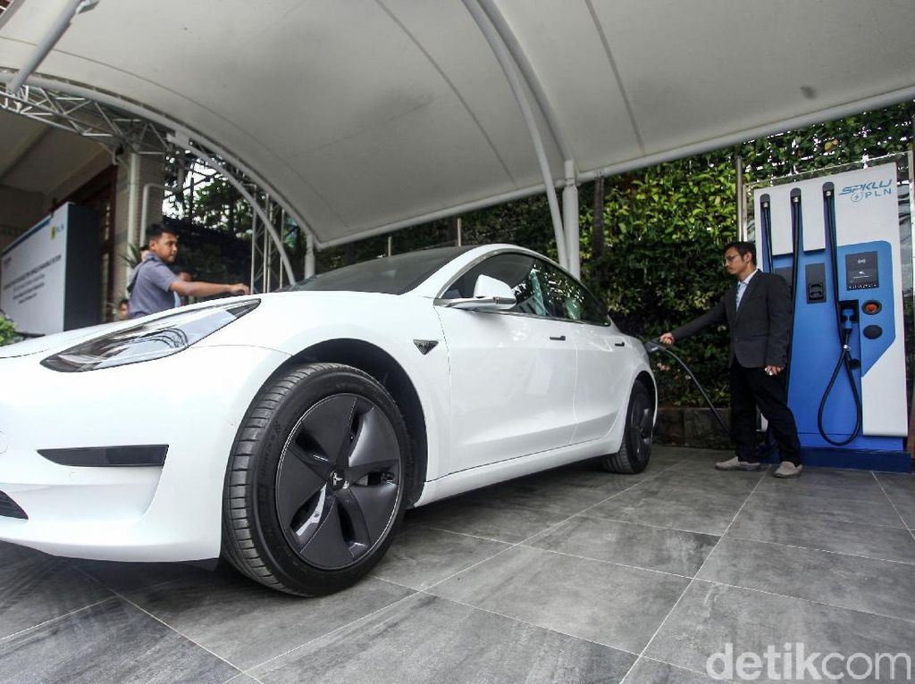 Aliran Arus Elektrifikasi Otomotif Selama 2019 Aliran Arus Elektrifikasi Otomotif Selama 2019