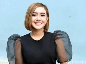 Batasi Bertemu Pacar Bule saat Puasa, Cita Citata: Nggak Boleh, Dosa! Batasi Bertemu Pacar Bule saat Puasa, Cita Citata: Nggak Boleh, Dosa!