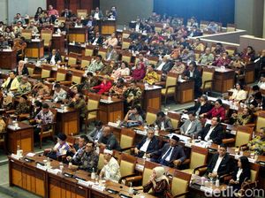 213 Anggota DPR Tak Hadir Rapat Paripurna Penetapan AKD