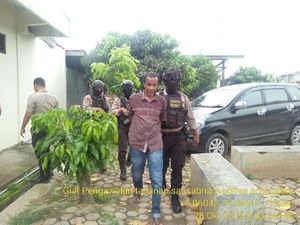 Senyum Mafia Narkoba Ramli yang Kantongi Hukuman Penjara Seumur Hidup dan Mati