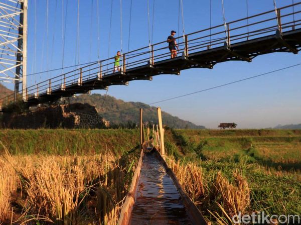 Pesona Jembatan Gantung Panyindangan