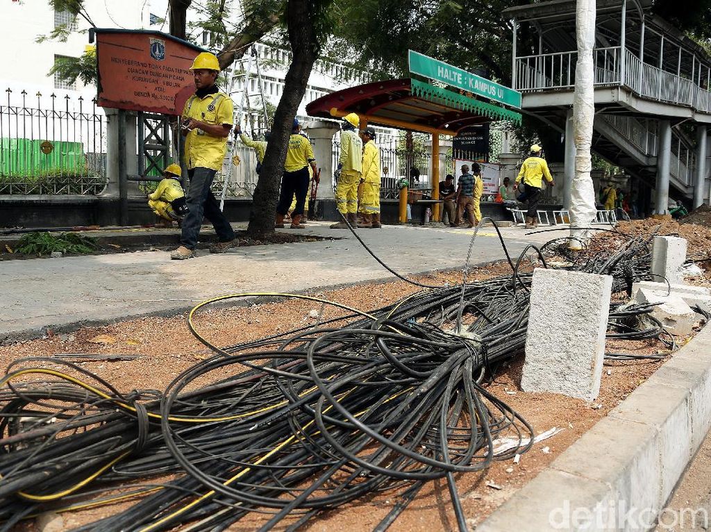 Harapan Apjatel Soal Akselerasi Penggelaran Jaringan Telekomunikasi Harapan Apjatel Soal Akselerasi Penggelaran Jaringan Telekomunikasi