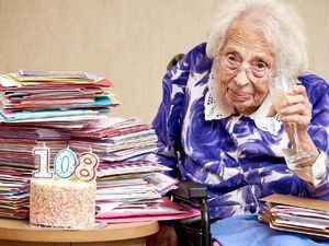 Nenek Berusia 108 Tahun Beberkan Rahasia Panjang Umurnya Nenek Berusia 108 Tahun Beberkan Rahasia Panjang Umurnya