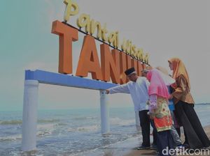 Setahun Tragedi Lion Air, Keluarga Korban Berdoa di Tanjungpakis