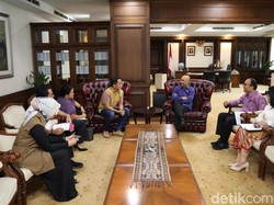 Teten Minta Bantuan Gojek Bikin UMKM Mendunia