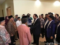 Ditemani Menkominfo, Surya Paloh Sambangi DPP PKS