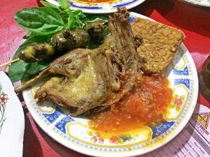 5 Rekomendasi Tempat Makan Bebek Enak di Bandung 5 Rekomendasi Tempat Makan Bebek Enak di Bandung
