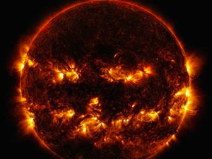 NASA Posting Foto Matahari, Netizen: Kok Seram Banget