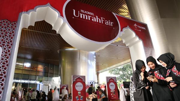 Temani Perjalanan Spiritual, Telkomsel Gelar Umrah Fair