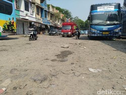 Terminal Cibinong Bogor Tampak Kumuh, Banyak Jalanan Rusak
