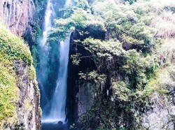 Air Terjun Cantik dari Samosir