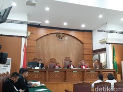 Hakim ke Nunung: Kalau Pakai Sabu untuk Stamina Kenapa Nggak Minum Jamu?