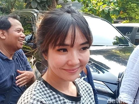 Sama-Sama Jadi Korban Video Syur, Begini Dukungan Gisel untuk Nagita