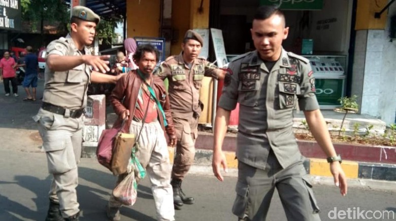 Memanusiakan Orang dengan Gangguan Jiwa ala Pemkab Cianjur Memanusiakan Orang dengan Gangguan Jiwa ala Pemkab Cianjur