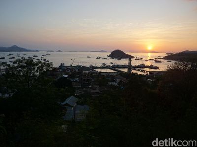 Foto: Dua Tempat Lihat Sunset Memesona di Labuan Bajo