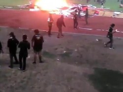 Khofifah Minta Polisi Usut Aksi Pembakaran oleh Bonek di Stadion GBT