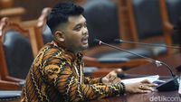 Advokat dari Bekasi Jalani Sidang Uji Formil UU KPK