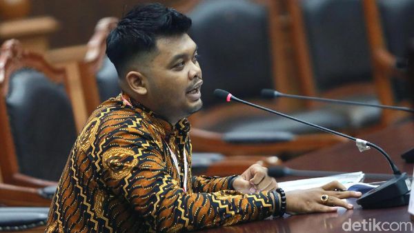 Advokat dari Bekasi Jalani Sidang Uji Formil UU KPK
