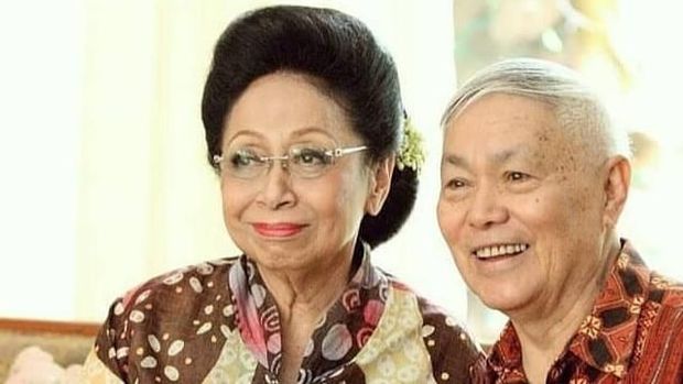 Martha Tilaar dan Alex Tilaar