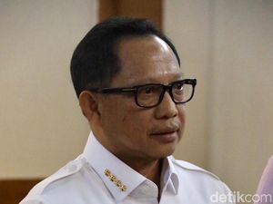 Tito Jadi Imam Salat Jumat di Masjid Kemendagri, Ini Cerita di Baliknya