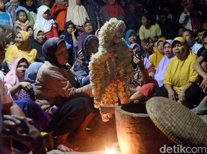 Cowongan, Tradisi Langka Meminta Hujan di Banjarnegara Cowongan, Tradisi Langka Meminta Hujan di Banjarnegara