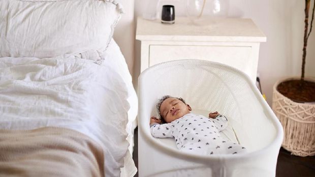 6 Cara Membuat Anak Bayi Tidur Nyenyak, Ibu Baru Mesti Coba