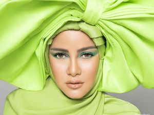 Olla Ramlan Pakai Hijab dan Pita Serba Hijau, Netizen: Mirip Pohon Pisang Olla Ramlan Pakai Hijab dan Pita Serba Hijau, Netizen: Mirip Pohon Pisang
