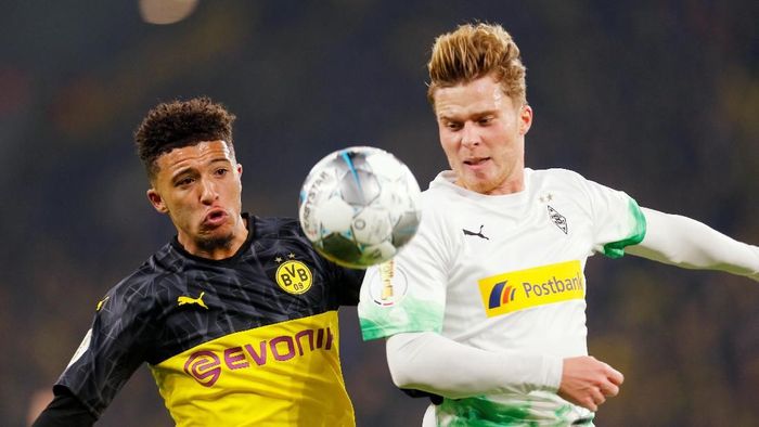 Borussia Dortmund menyisihkan Borussia Moenchengladbach untuk lolos ke babak 16 besar Piala Liga Inggris. (Foto: Leon Kuegeler / Reuters)