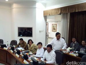 Video Canda Tawa Sri Mulyani dan Prabowo di Depan Jokowi