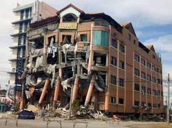 5 Orang Tewas Akibat Gempa Bumi M 6,5 di Filipina Selatan