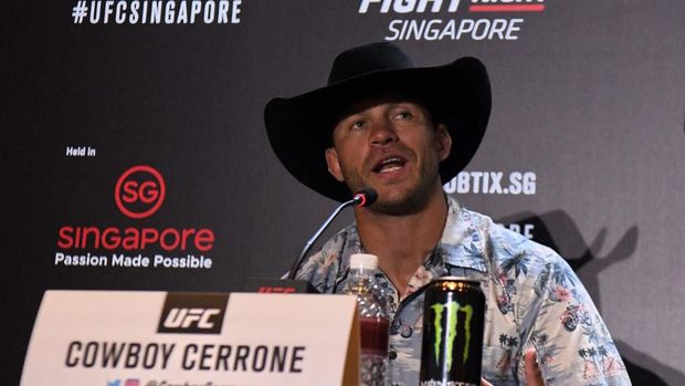 Donald Cerrone pernah mengejek niat Conor McGregor untuk naik kelas.