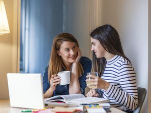 Wanita Ini Disuruh Nganggur tapi Digaji Rp 8,4 Juta Sebulan