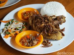 Endol Surendol! Makan Burung Dara Penyet hingga Bebek Sambel Pecatu Mantap
