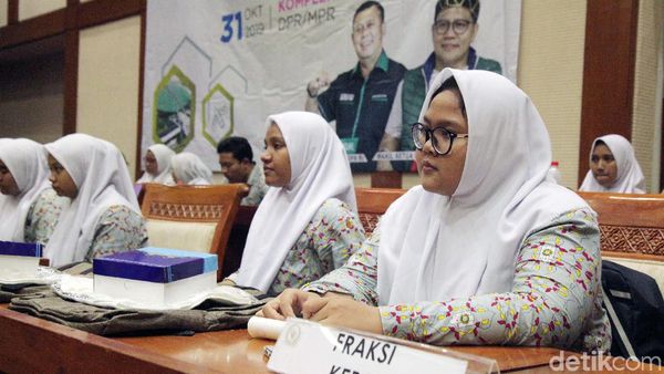 Ketika Millennial Belajar Jadi Anggota DPR