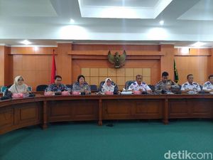 Volume Lalin Makin Padat, Uji Coba Sistem 2-1 di Puncak Diundur