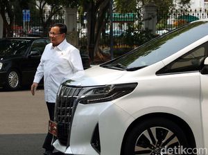 Elite Gerindra Jelaskan Alasan Prabowo Pakai Mobil Pribadi