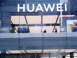 Huawei Siapkan Pesaing Motorola Razr Reborn