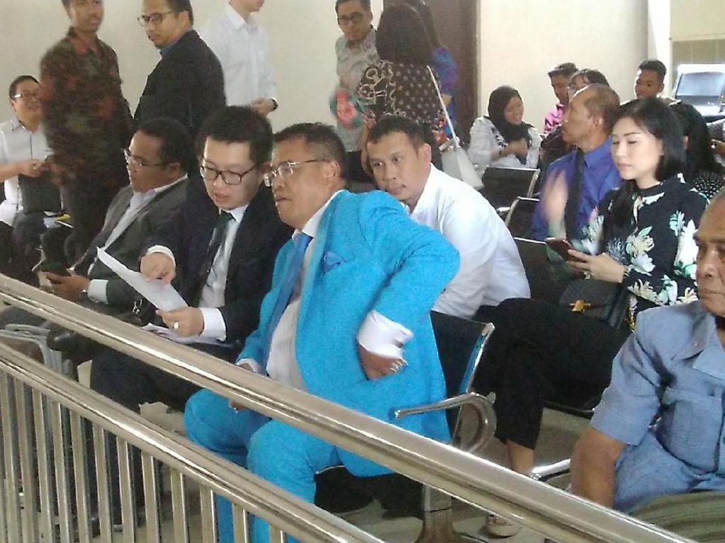 Ternyata! Hotman Paris Pernah Nyaris Bunuh Diri Ternyata! Hotman Paris Pernah Nyaris Bunuh Diri