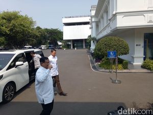 Menhan Prabowo akan Pelajari Larangan Cadar di Instansi Pemerintah