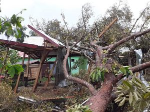 Puluhan Rumah di Polewali Mandar Rusak Diterjang Puting Beliung