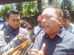 Komisi B DPRD Surabaya Sesalkan Penertiban PKL di Jalan Anggrek