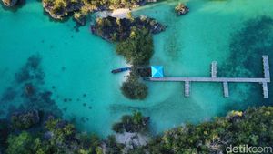 Ini Pulau Baer, Adiknya Raja Ampat yang Punya Cerita Pertumpahan Darah