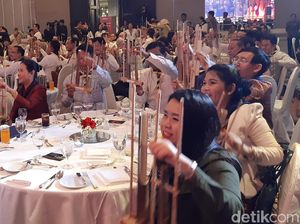 Operator Kereta se-ASEAN Main Angklung di Bangkok
