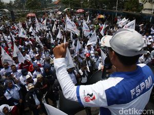 Buruh Tuntut UMP Naik 15%, Pembalut hingga Deodoran di Daftar KHL Buruh Tuntut UMP Naik 15%, Pembalut hingga Deodoran di Daftar KHL