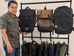 Resign dari Manajer, Pria Ini Raup Rp 60 Juta dari Jualan Tas