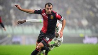 Hasil ini membuat Genoa tertahan di posisi ke-17 dengan perolehan 8 poin. Reuters/Massimo Pinca.