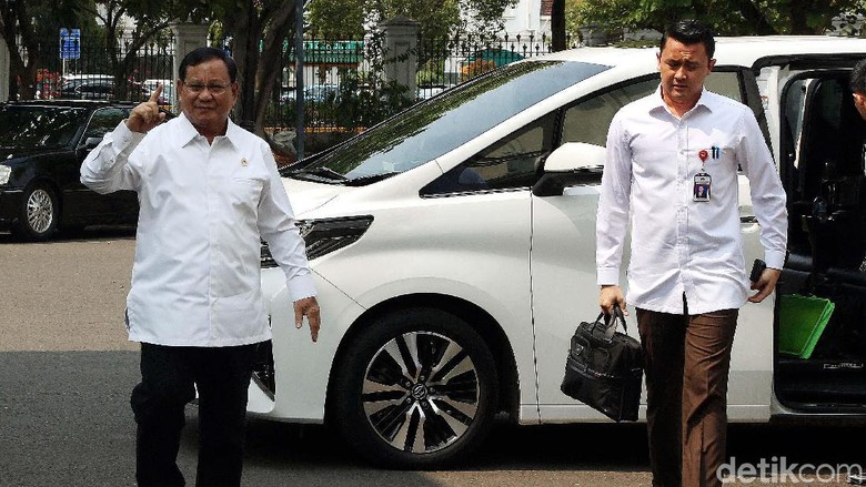 Prabowo Bantah Dahnil Anzar: Masa Kita Nggak Terima Gaji