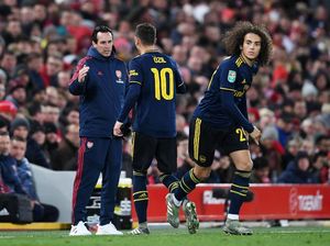 Kenapa Oezil Diganti di Babak Kedua, Emery?