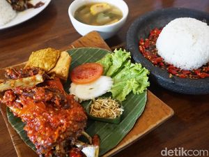 Manjakan Lidah dengan Sajian Bebek Goreng Khas Jawa Timur